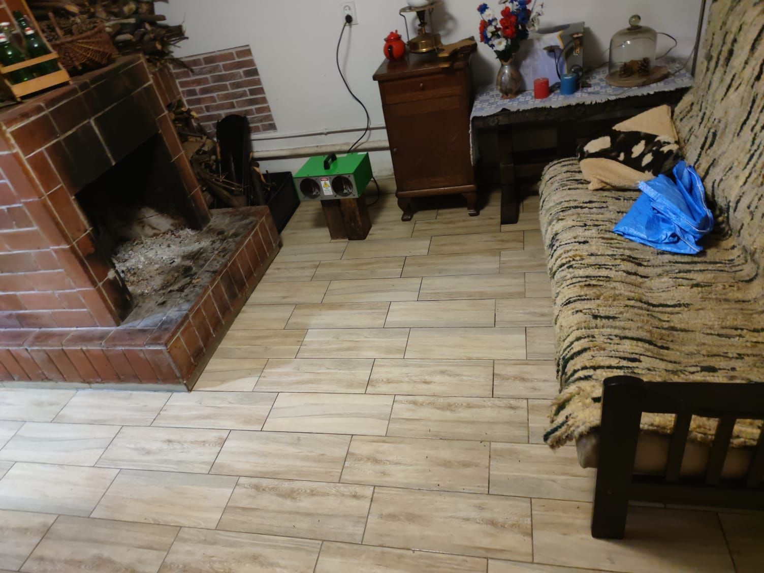 Jakie są pierwsze kroki po zalaniu mieszkania? Kompleksowy poradnik krok po kroku